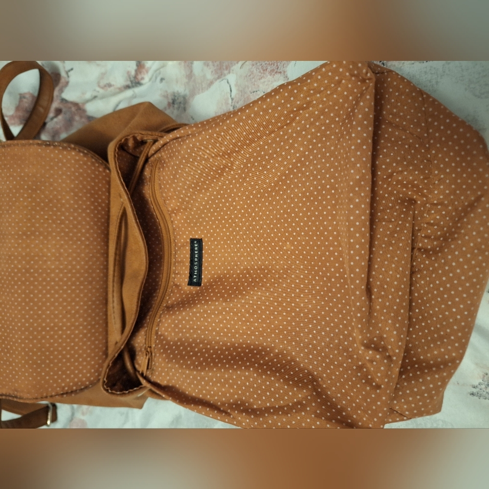 Atmosphere Tan Backpack Drawstring Ajustable Staps Front Zip Pocket - Picture 14 of 16